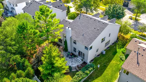 View/Area - 1491 Greystone Dr, Gurnee, IL 60031 photo 3 of 5