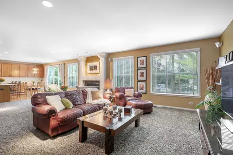 Living - 1491 Greystone Dr, Gurnee, IL 60031 photo 6 of 6