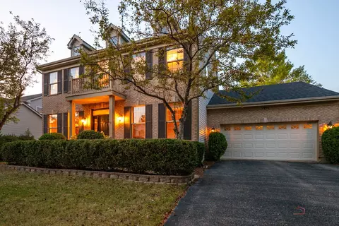 Exterior - 1491 Greystone Dr, Gurnee, IL 60031 photo 8 of 11