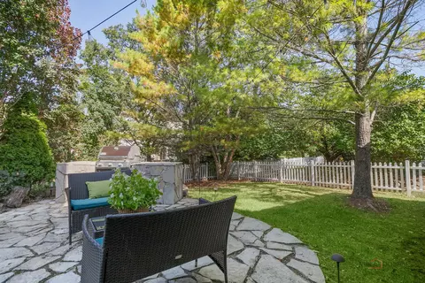 Exterior - 1491 Greystone Dr, Gurnee, IL 60031 photo 11 of 11