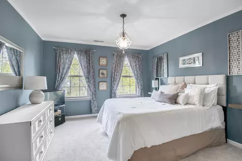 Bedroom - 1491 Greystone Dr, Gurnee, IL 60031 photo 3 of 5