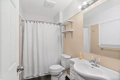 Bath - 606 Cullom St, Normal, IL 61761 photo 1 of 2