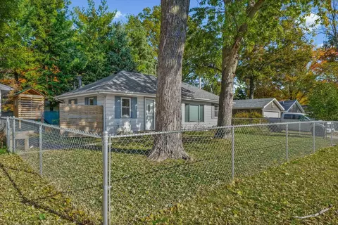 Exterior - 606 Cullom St, Normal, IL 61761 photo 8 of 9