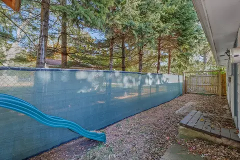 Exterior - 606 Cullom St, Normal, IL 61761 photo 5 of 9