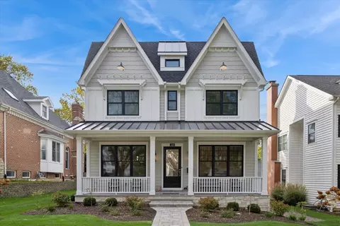 Undisclosed, Hinsdale, IL 60521