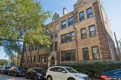815 W Cuyler Ave #3, Chicago, IL 60613