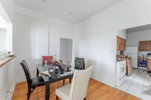 Dining - 1801 Lyons St, Evanston, IL 60201 photo 1 of 2