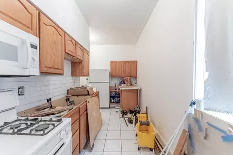 Kitchen - 1801 Lyons St, Evanston, IL 60201 photo 1 of 2