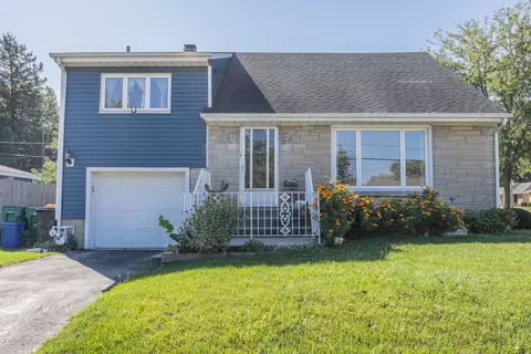 1126 N May St, Joliet, IL 60435