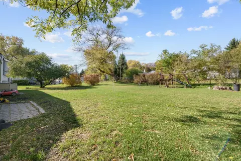 Exterior - 1514 N Harrison St, Algonquin, IL 60102 photo 3 of 3