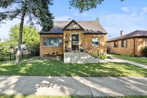 4039 Prairie Ave, Schiller Park, IL 60176