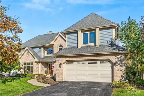 26 W080 Wood Lark Dr, Carol Stream, IL 60188