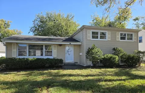 528 W Winchester Rd, Chicago Heights, IL 60411