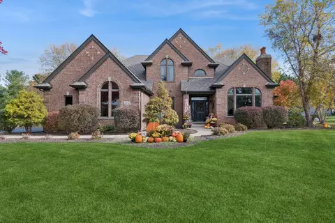 5592 Jennifer Ct, Yorkville, IL 60560