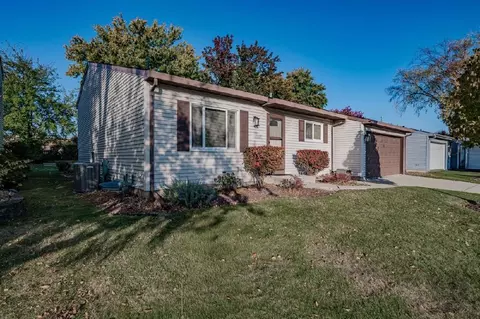 1259 Natchez Trace Cir, Naperville, IL 60540