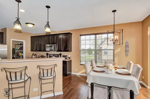 Dining - 268 Bennett Dr, Carol Stream, IL 60188 photo 2 of 2