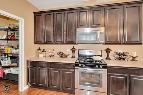 Kitchen - 268 Bennett Dr, Carol Stream, IL 60188 photo 1 of 3