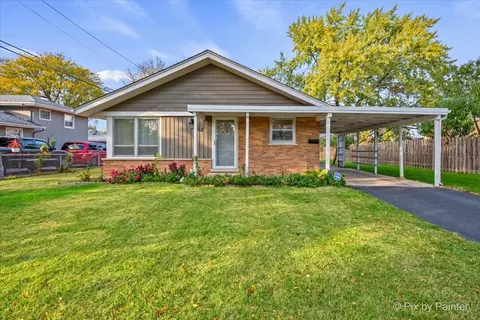 213 Glen St, West Chicago, IL 60185