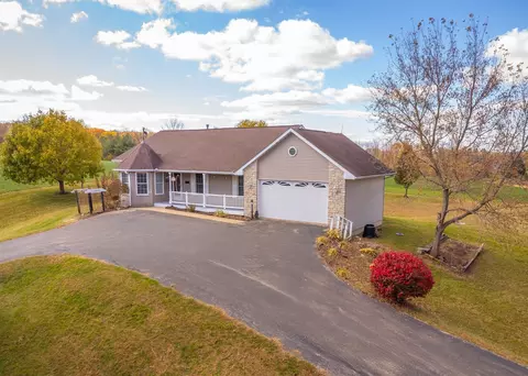 22782 Short Rd # A, Lanark, IL 61046