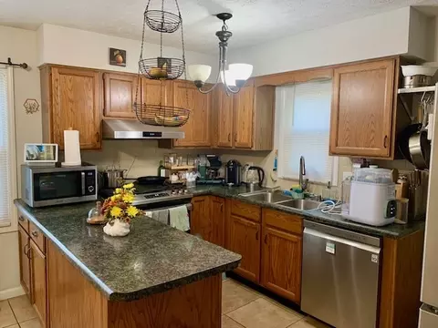 1526 N Hershey Rd, Bloomington, IL 61704 photo 5