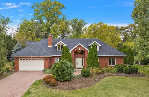 10040 W 127th St, Palos Park, IL 60464