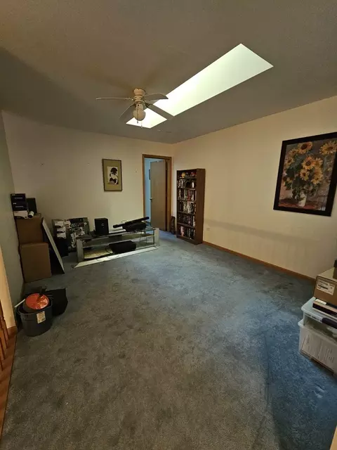 Other - 2013 Jeffrey Ln #2013, Elgin, IL 60123 photo 5 of 8