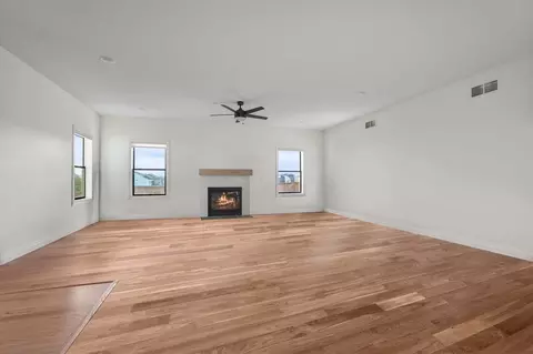 Living - 21 Brookstone Cir, Bloomington, IL 61704 photo 1 of 2