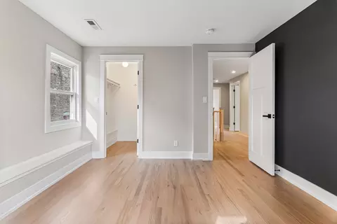 Bedroom - 5221 W Cornelia Ave, Chicago, IL 60641 photo 3 of 6