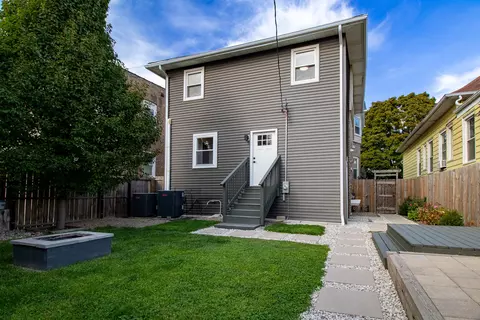 Exterior - 5221 W Cornelia Ave, Chicago, IL 60641 photo 4 of 9