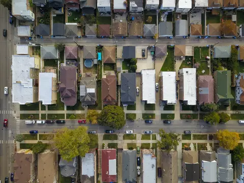View/Area - 5221 W Cornelia Ave, Chicago, IL 60641 photo 3 of 3