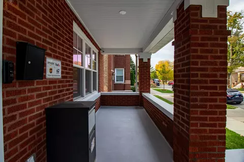 Exterior - 5221 W Cornelia Ave, Chicago, IL 60641 photo 7 of 9