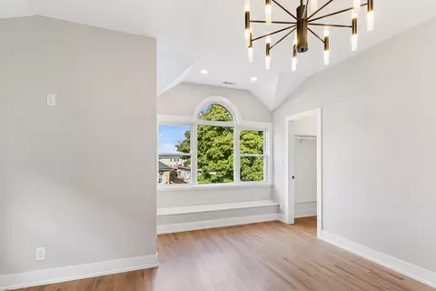 Bedroom - 5221 W Cornelia Ave, Chicago, IL 60641 photo 2 of 6