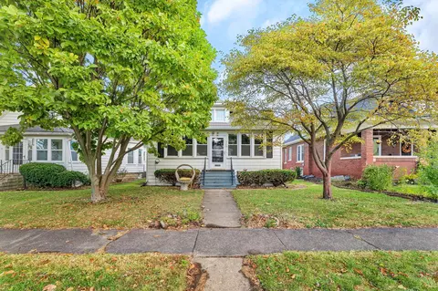 308 E Delaware St, Dwight, IL 60420