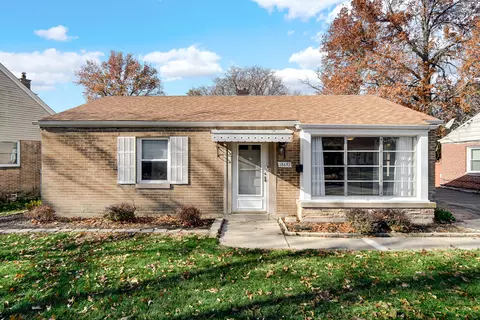 18652 Martin Ave, Homewood, IL 60430