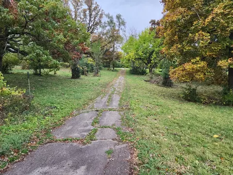 31 W184 Wolsfeld Dr, Elgin, IL 60120