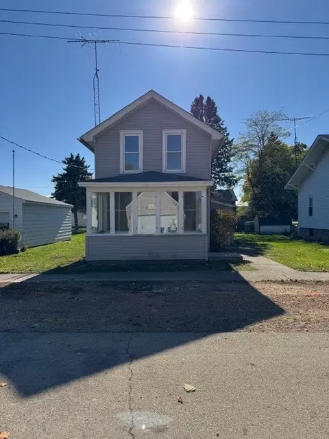 210 Elm St, Maple Park, IL 60151