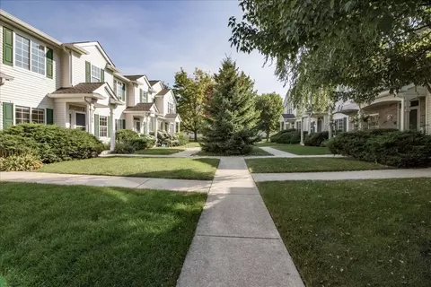 2306 Reflections Dr, Aurora, IL 60502 photo 5