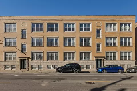 2714 N Kedzie Ave #3, Chicago, IL 60647