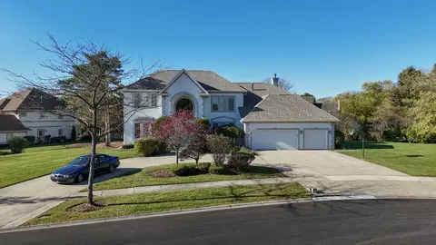 2015 Tree Farm Ct, Buffalo Grove, IL 60089