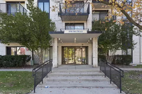 9701 N Dee Rd #5E, Niles, IL 60714