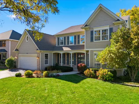 6812 Greene Rd, Woodridge, IL 60517