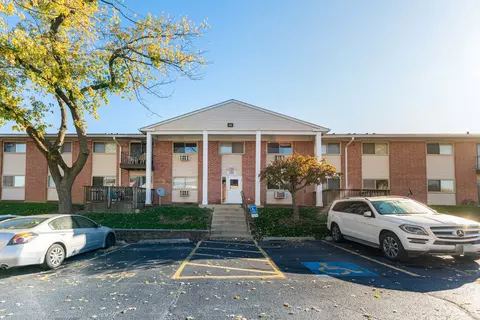 680 Marilyn Ave #6-206, Glendale Heights, IL 60139