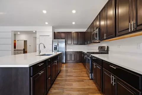 Kitchen - 16063 S Selfridge Cir, Plainfield, IL 60586 photo 2 of 2