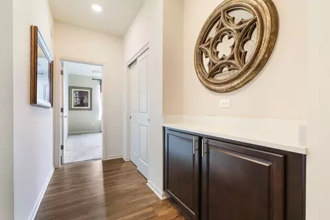 Entry Way - 16063 S Selfridge Cir, Plainfield, IL 60586 photo 4 of 5