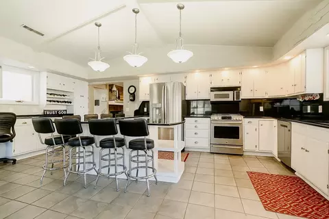 Kitchen - 1764 Wolverine Rd, Dixon, IL 61021 photo 4 of 4