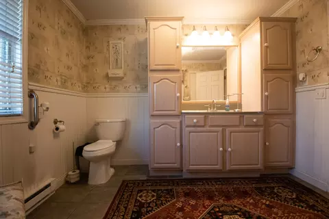 Bath - 1764 Wolverine Rd, Dixon, IL 61021 photo 3 of 5