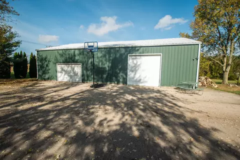 Exterior - 1764 Wolverine Rd, Dixon, IL 61021 photo 23 of 30