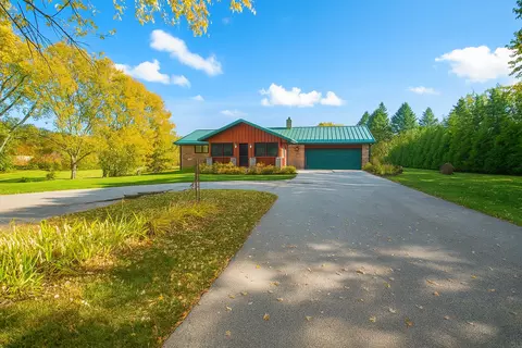 Exterior - 1764 Wolverine Rd, Dixon, IL 61021 photo 28 of 30