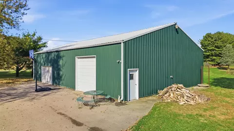 Exterior - 1764 Wolverine Rd, Dixon, IL 61021 photo 6 of 30