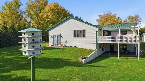 Exterior - 1764 Wolverine Rd, Dixon, IL 61021 photo 3 of 30